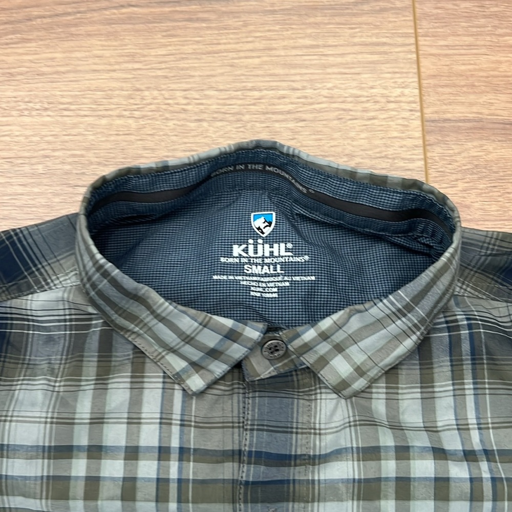 Kuhl Response Short Sleeve Button Down in Deep River Blue Size Small - Picture 4 of 13